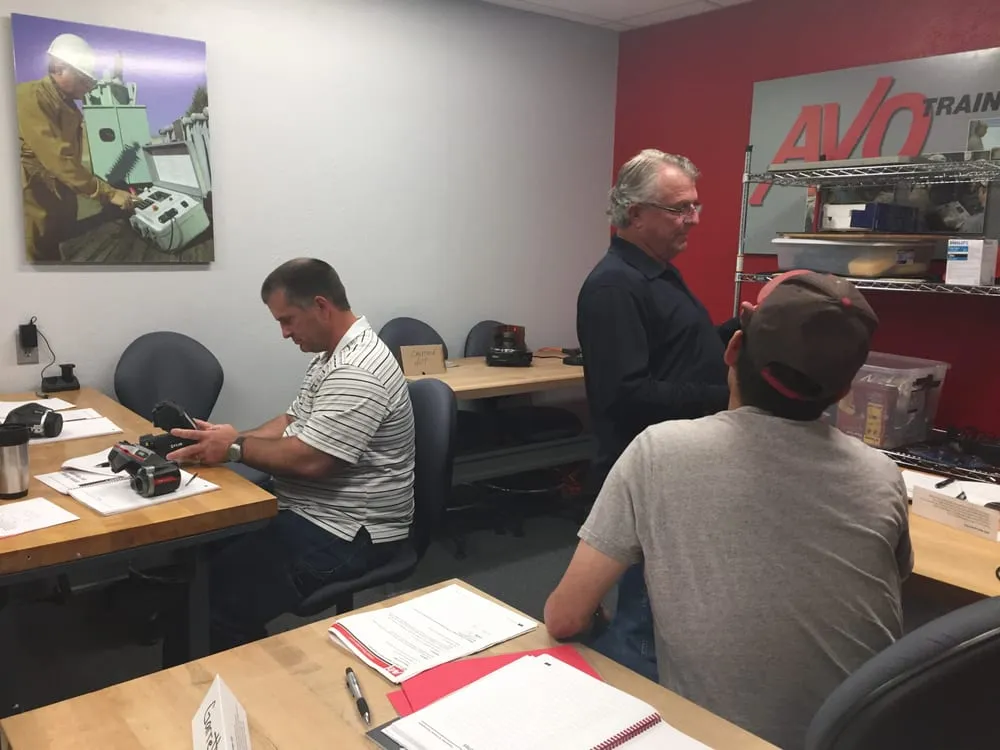 Slide of Rojo Electric Services