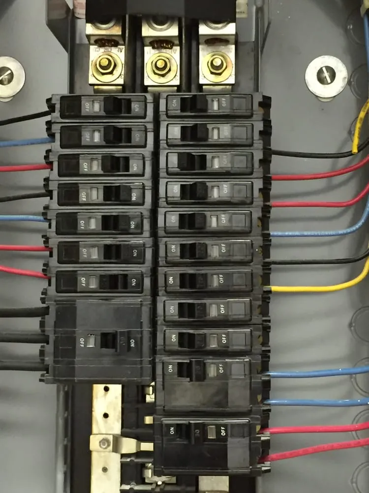 Slide of Rojo Electric Services