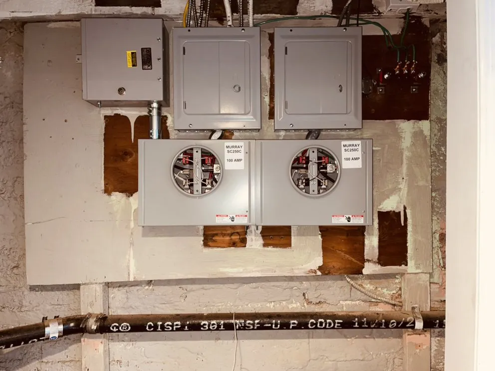 Slide of Roldan Electric & Plumbing Services