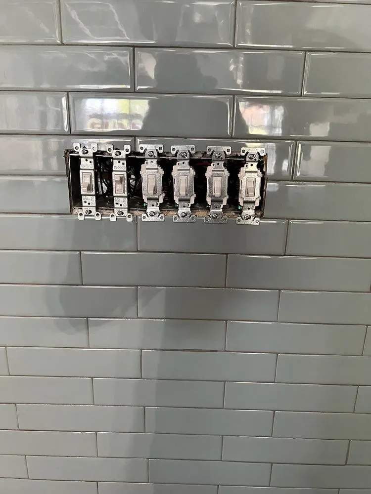 Slide of Rolen Electric