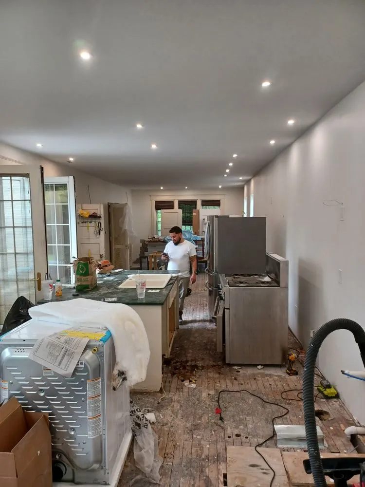 Slide of Roman Electrical Services