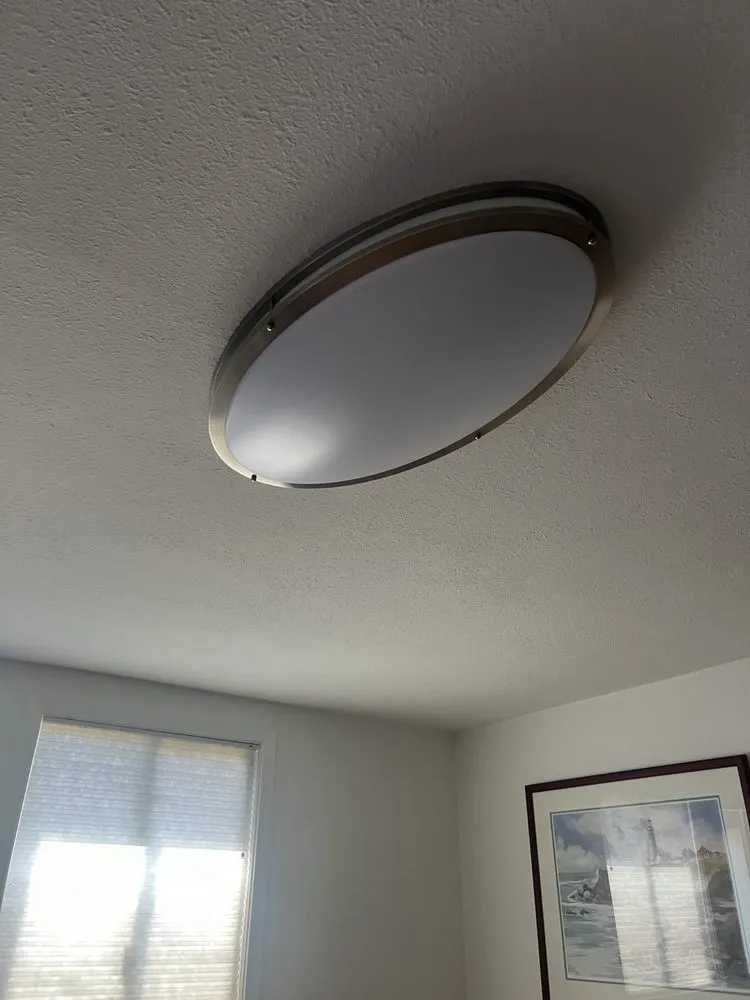 Emergency electrical service for homes in lighting installation,  by 