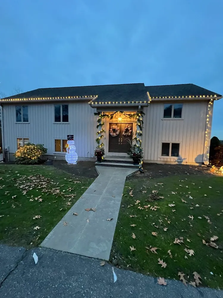 Slide of Romboli Electric