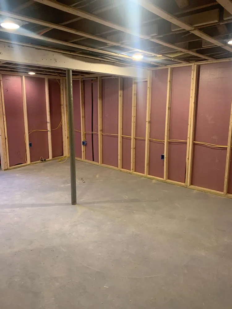 Slide of Romboli Electric