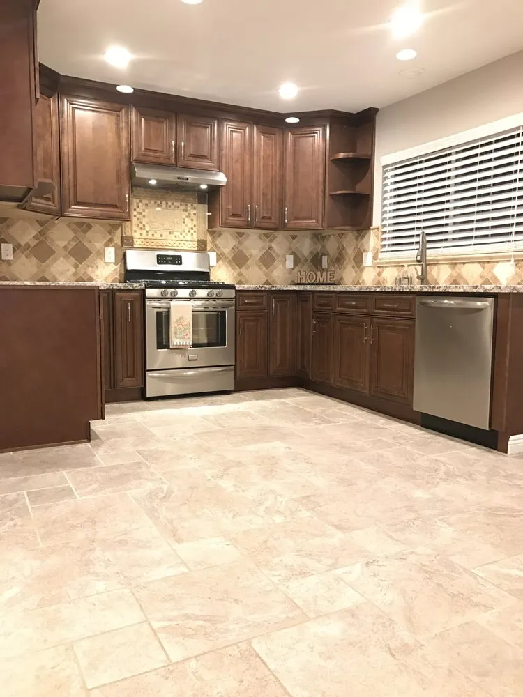 Slide of Romeo Construction