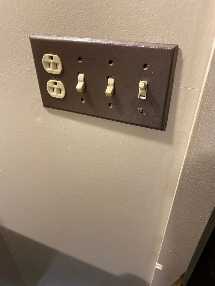 Slide of Romeo Electric