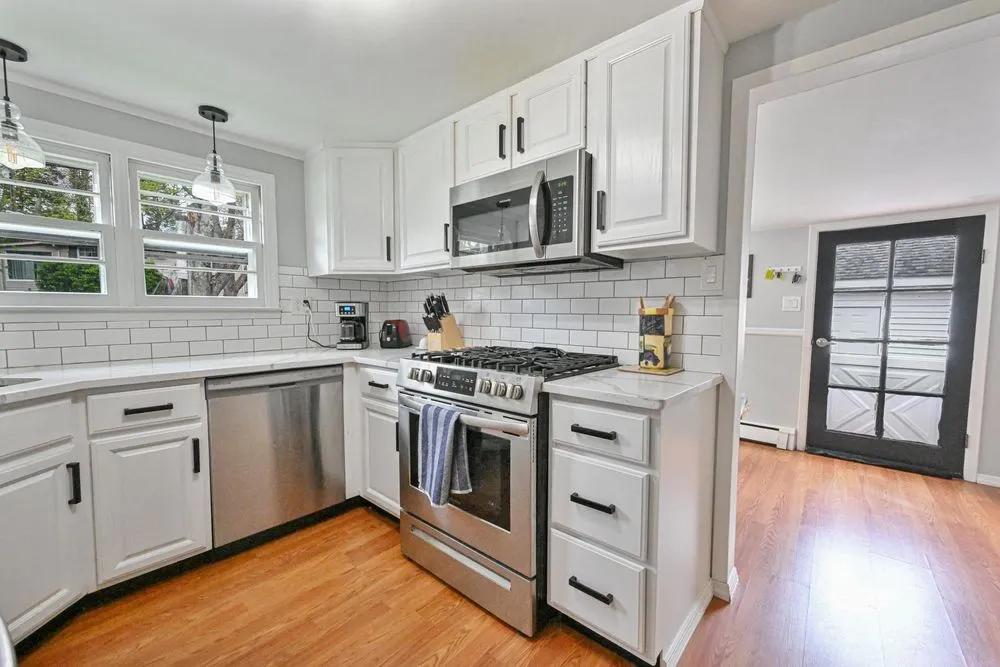 Slide of Romero Contracting Services