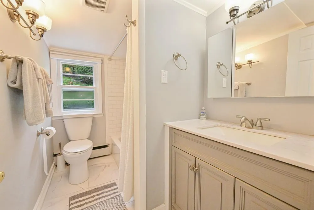 Slide of Romero Contracting Services