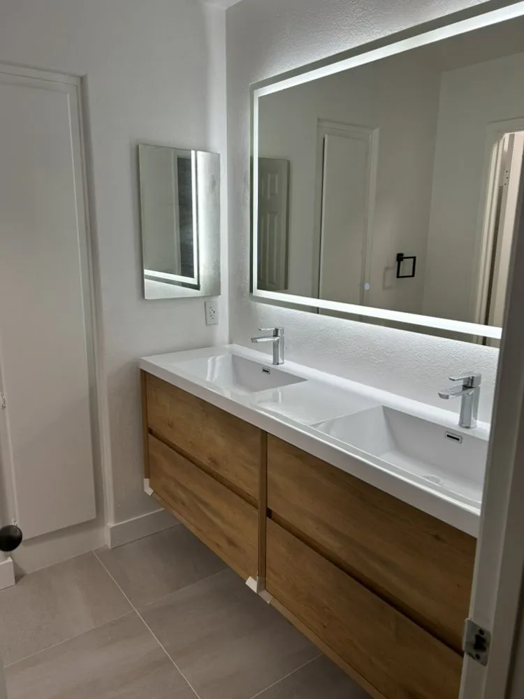 Slide of Romeros & Sons Handyman