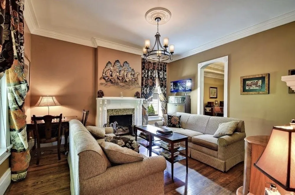 Slide of Ron Black Electric