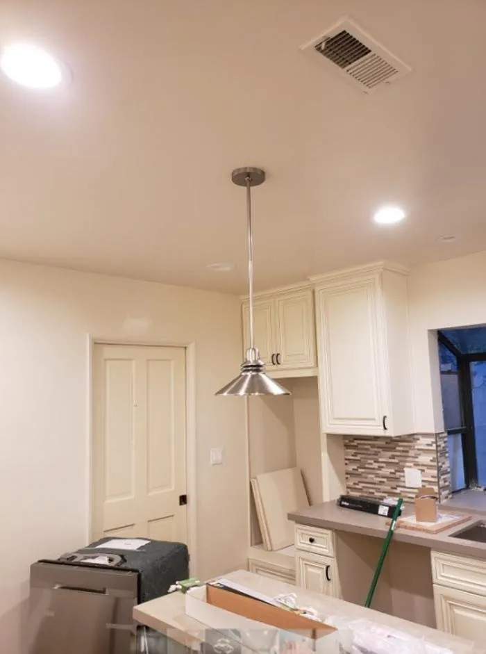 Slide of Ronii's Electric