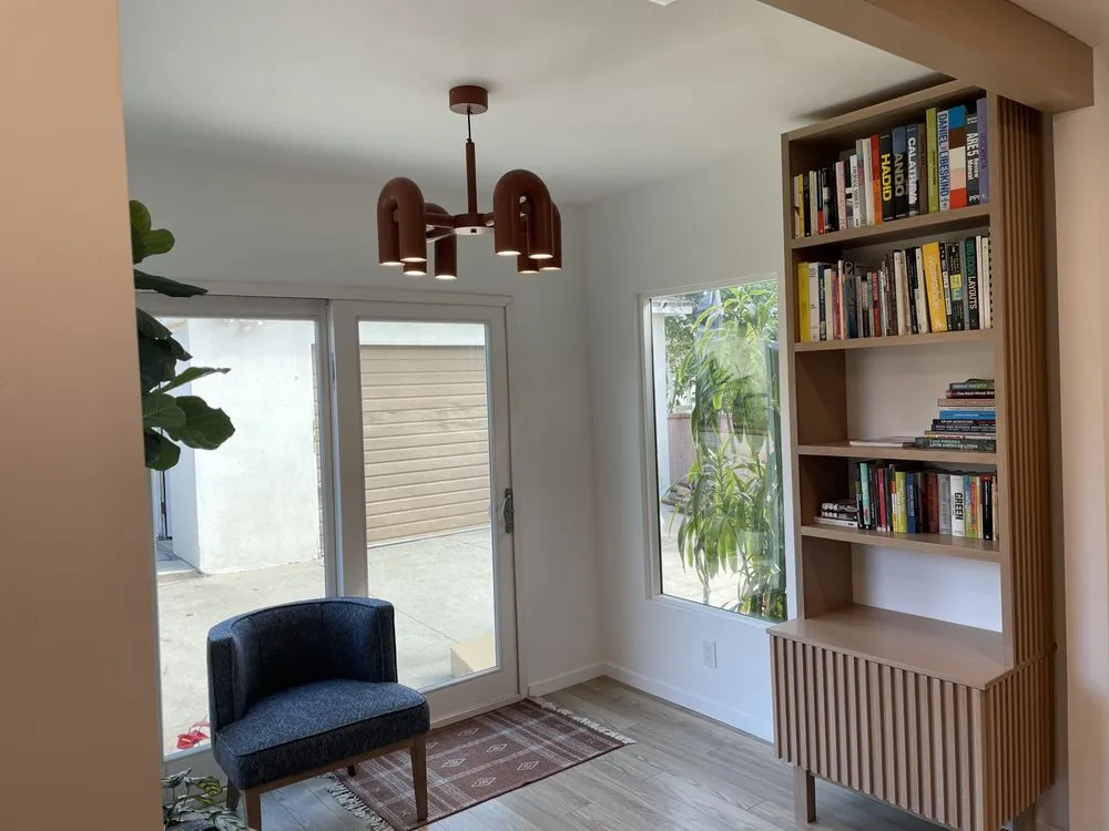 Slide of Ronii's Electric