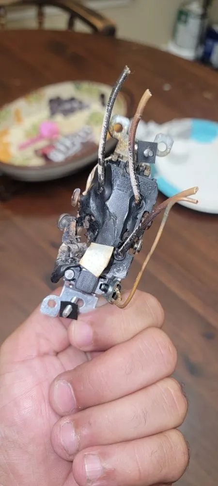 Slide of Ronin Electrical Services