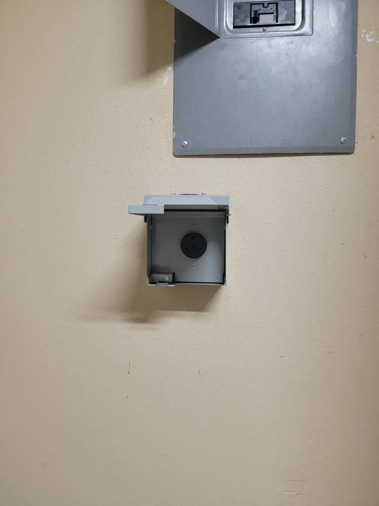 Slide of Ronin Electrical Services