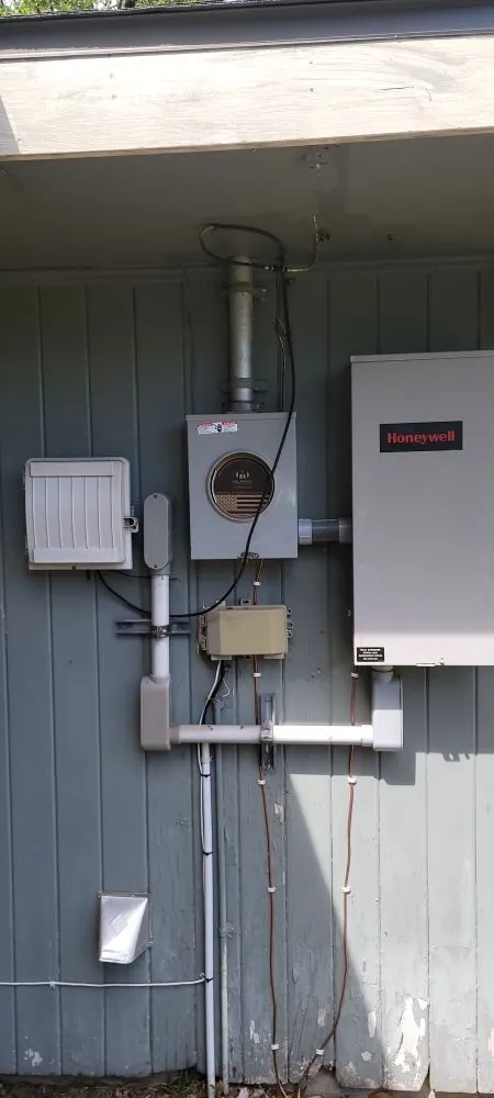 Slide of Ronin Electrical Services