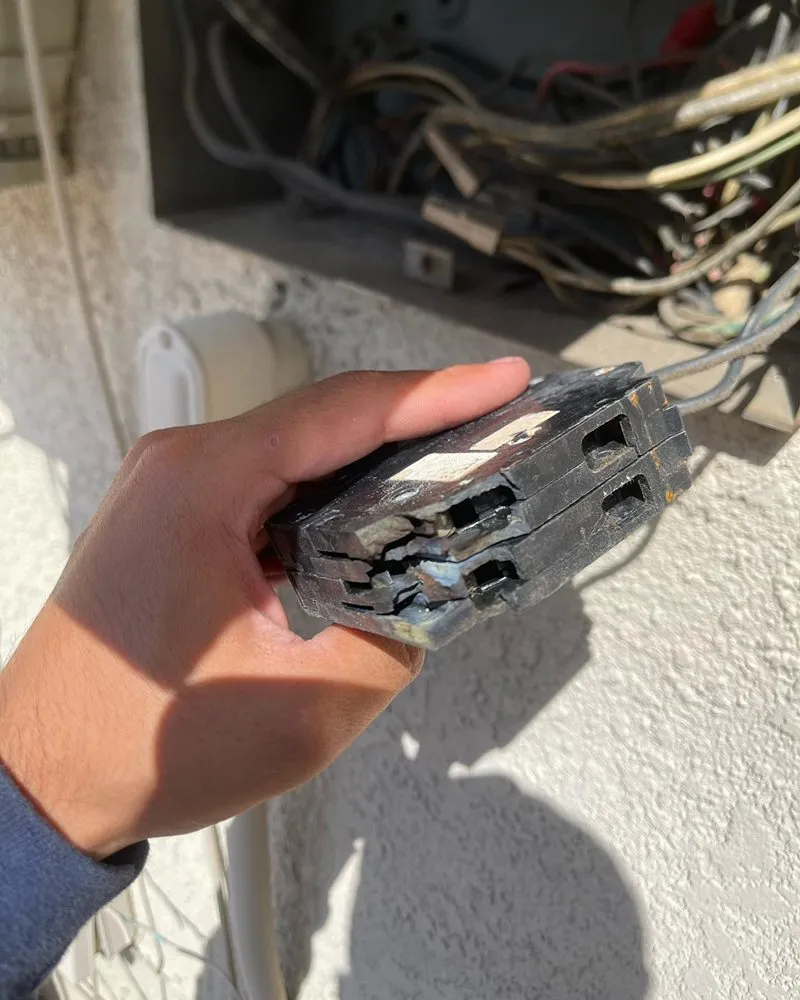 Licensed electrical repair experts serving , - Ronnie’s Electrical Repairs