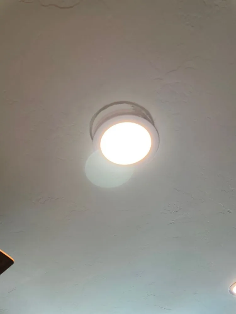 Slide of Ronnie’s Electrical Repairs