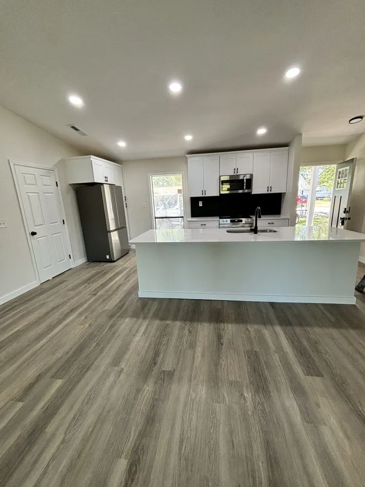 Slide of Rony’s Renovations