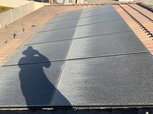 Roofing & Electrical Solutions Logo