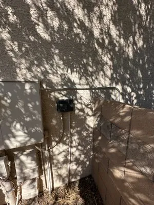 Rosas Electrical Company Logo