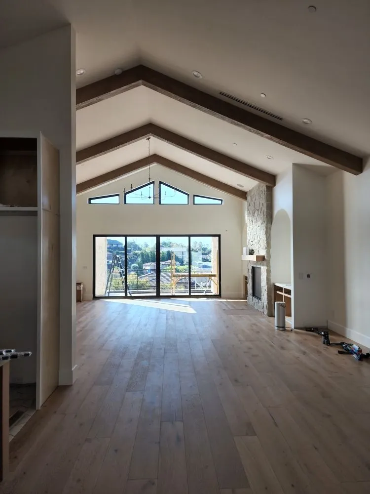 Expert electrician providing electrical repair in , 