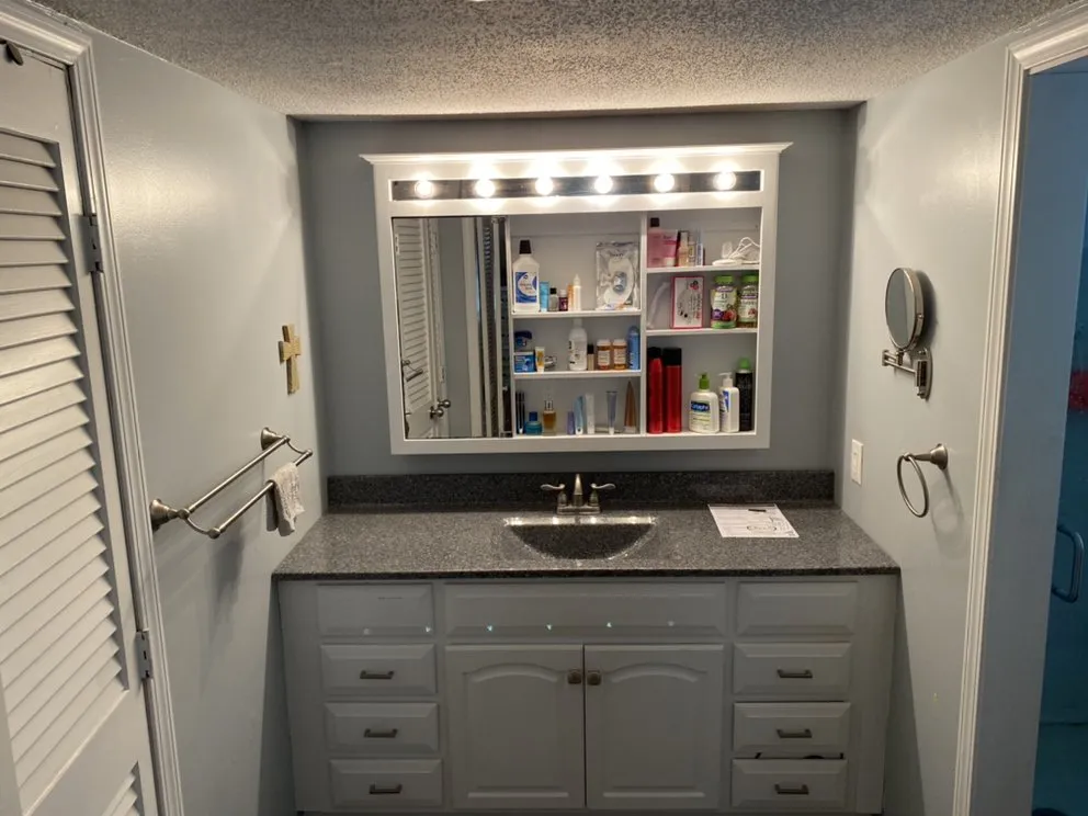 Slide of Ross Contracting