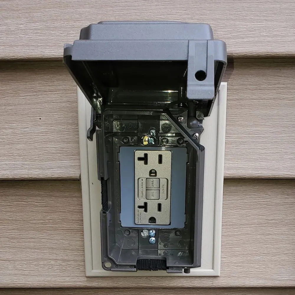 Slide of Rouge Electrician Service