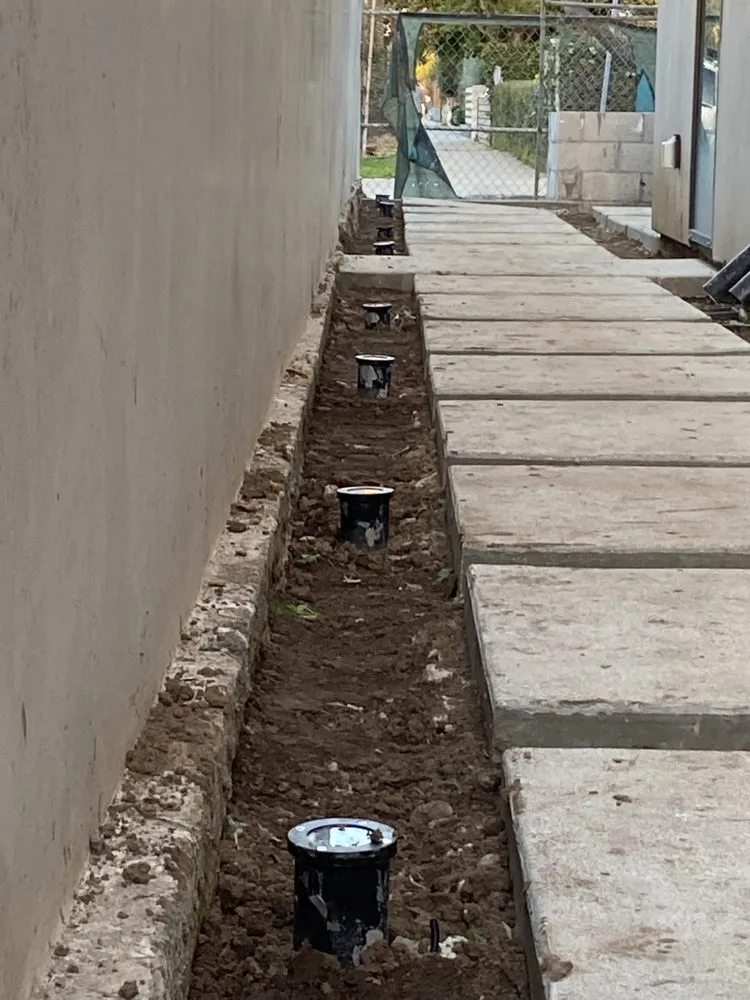 Slide of Rough & Rugged Electric