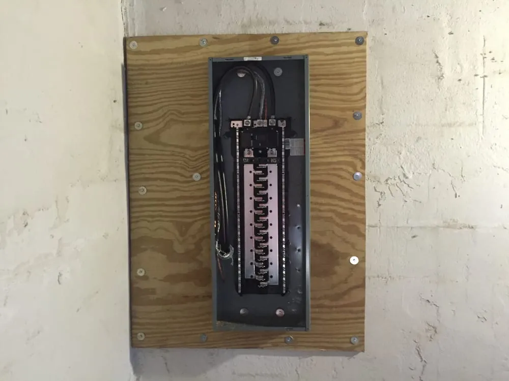 Expert circuit breaker repair experts serving Round Top, NY - Round Top Electric