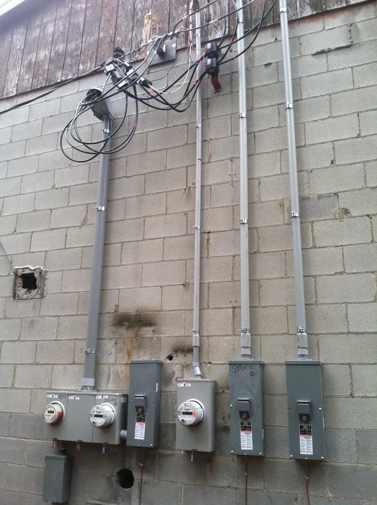 Reliable electrician providing wiring installation in Round Top, NY - Round Top Electric