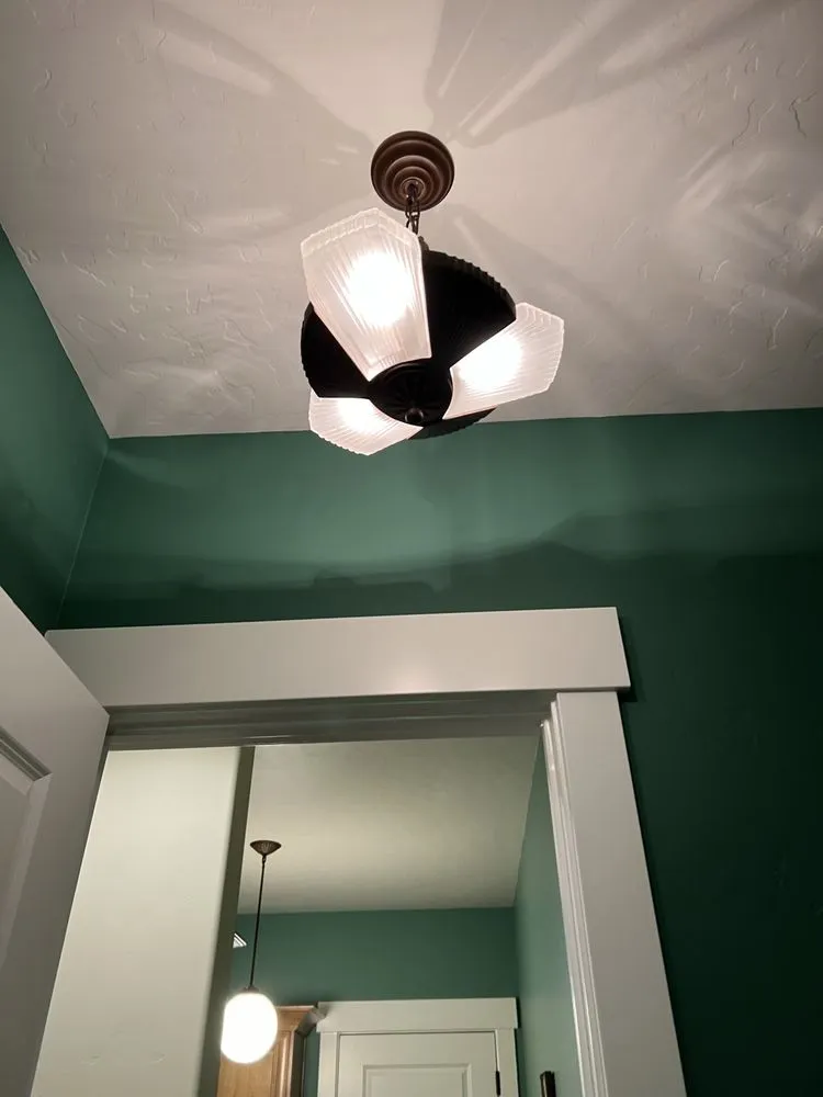 Slide of Roush Construction