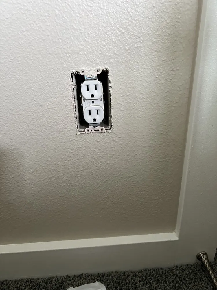 Slide of Roush Construction