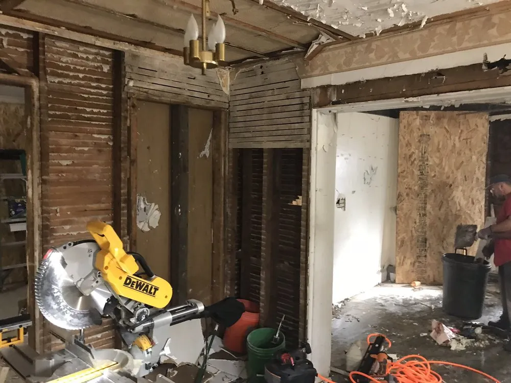 Expert outlet and switch repair in ,  by Roy Home Improvement and Remodeling