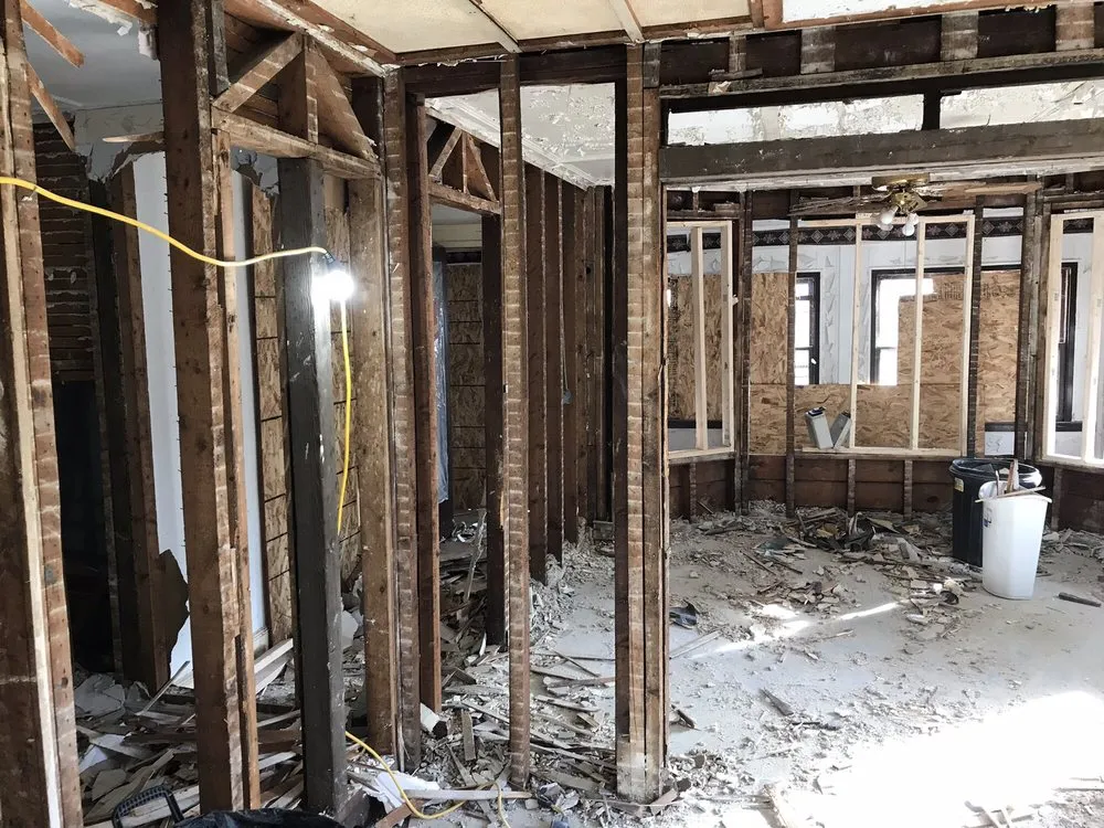 Certified electrician providing outlet and switch repair in , 