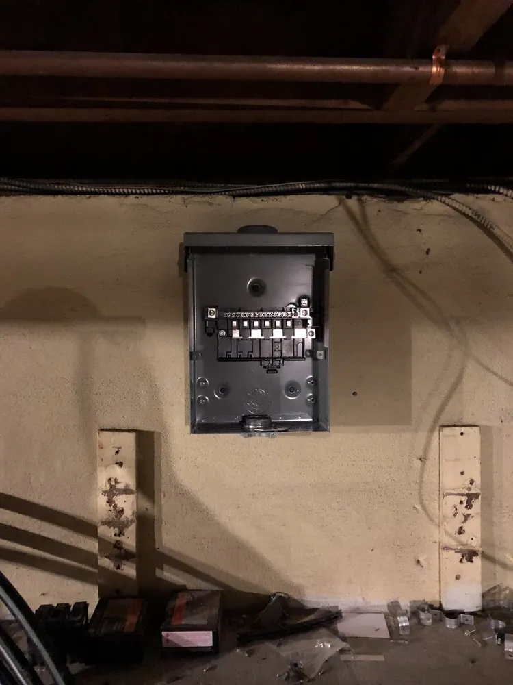 Trusted electrician providing outlet and switch repair in , 