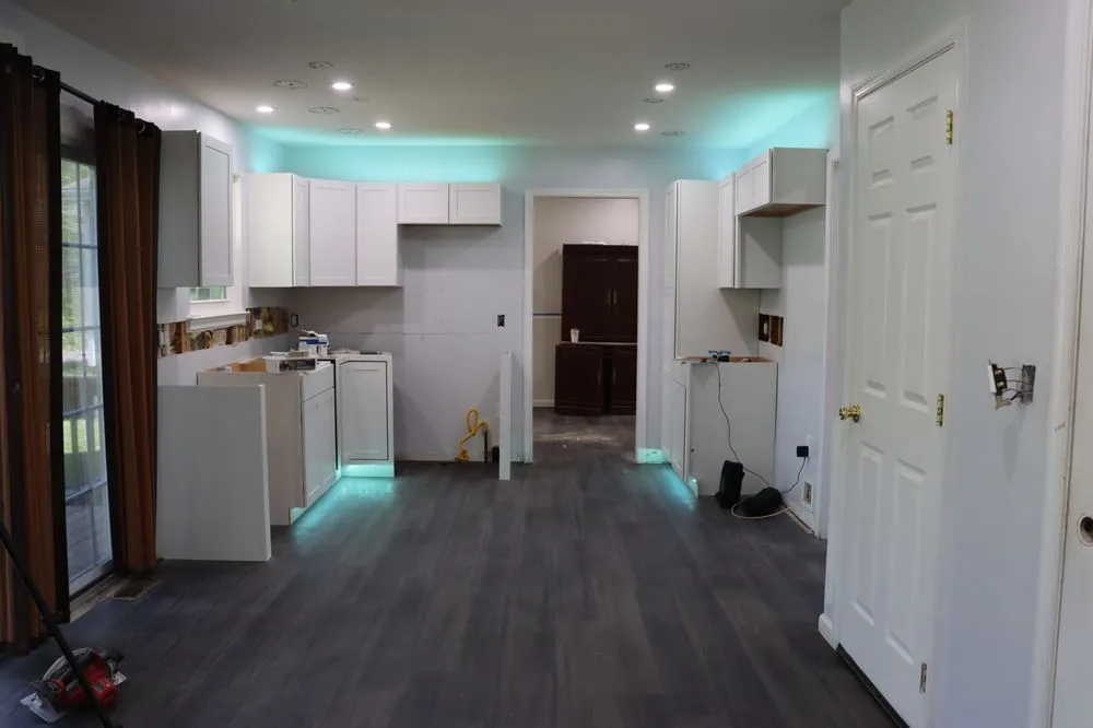 Slide of Royal Electric