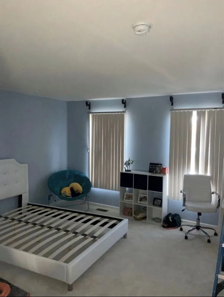 Slide of Royal Electric