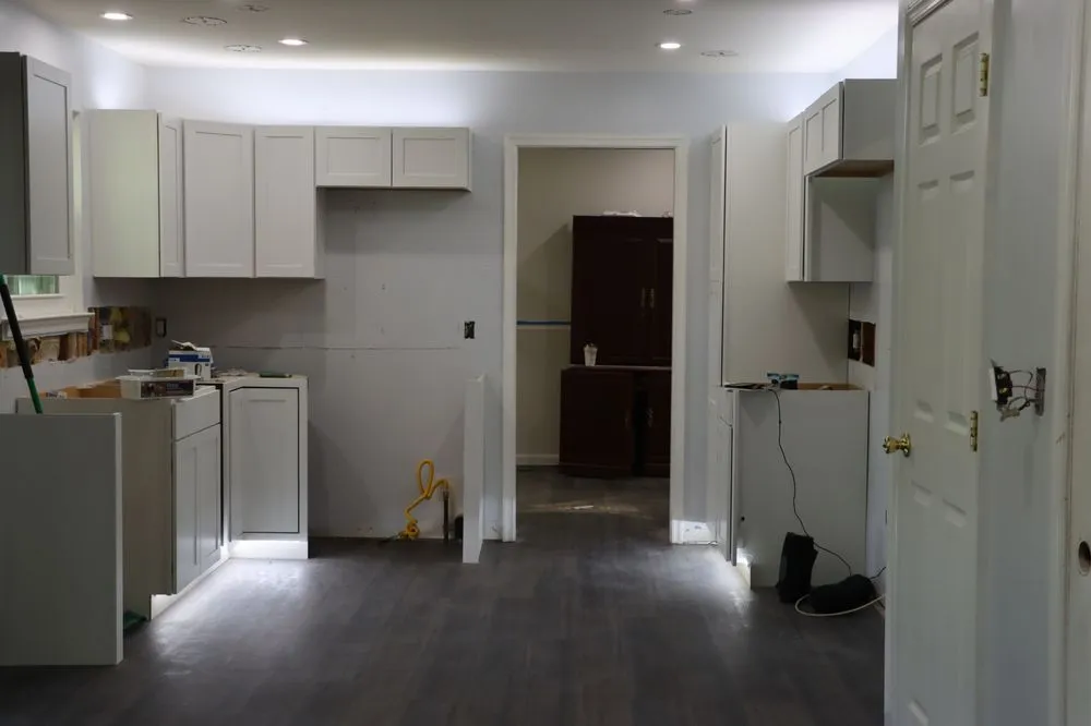 Slide of Royal Electric