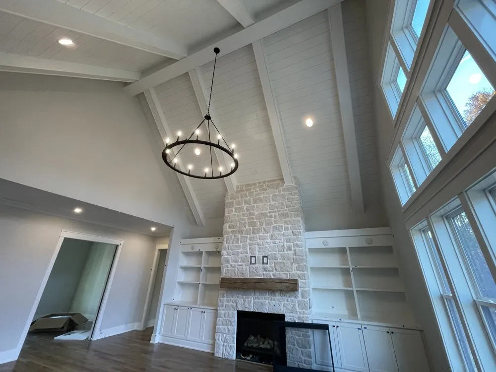 Reliable electrician providing circuit breaker repair in , 