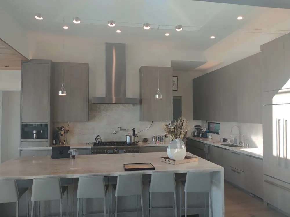 Slide of Royal Electricity Empire