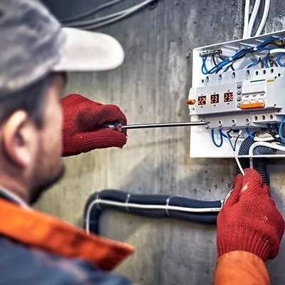 Slide of Royal Plus Electric