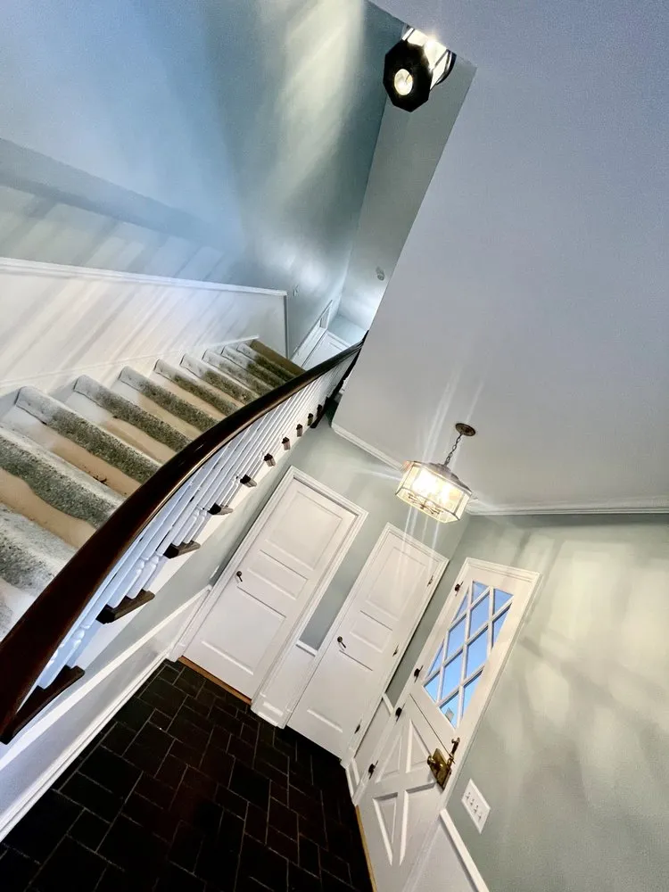 Slide of Royal Signature Painting