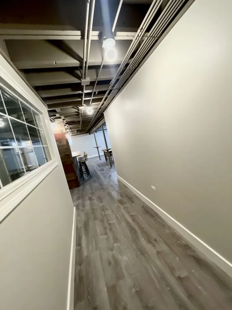 Slide of Royal Signature Painting