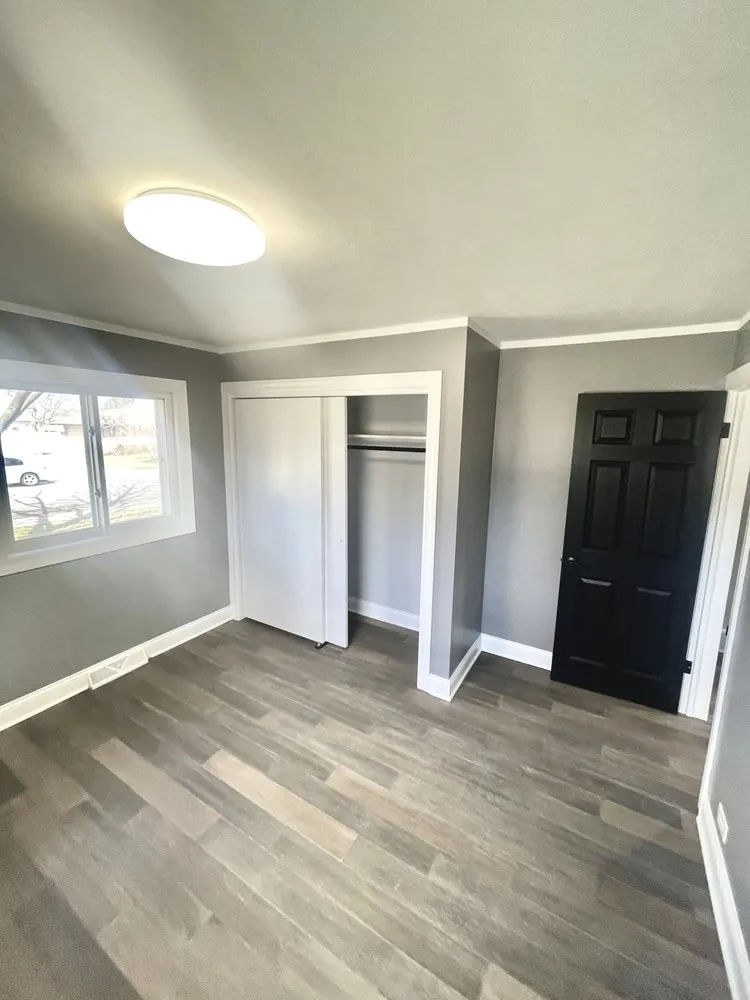 Reliable outlet and switch repair experts serving ,  - Royal Signature Painting