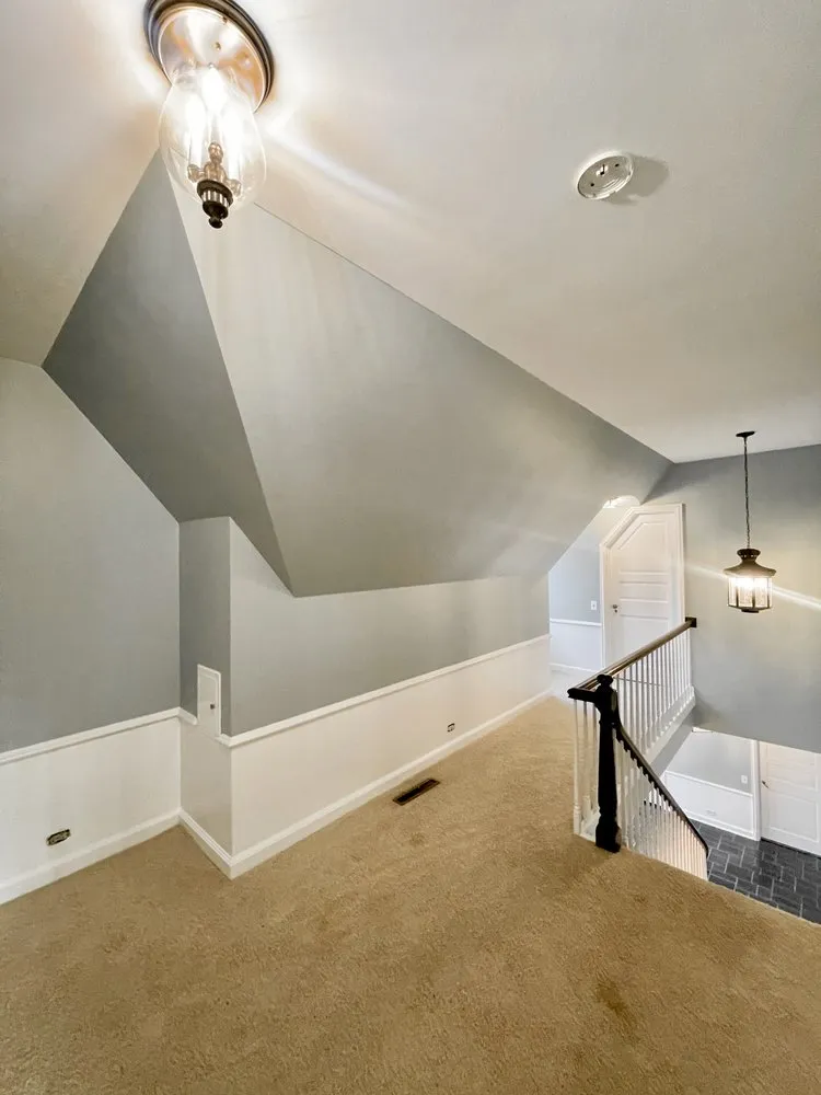 Slide of Royal Signature Painting