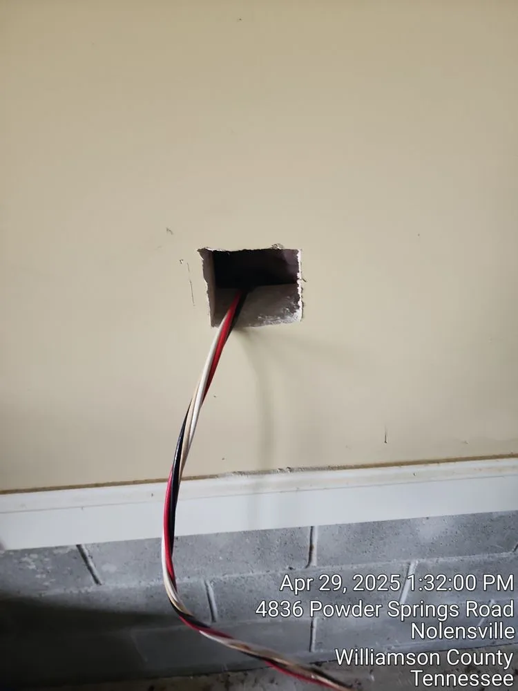 Reliable circuit breaker repair in Madison, TN by Royalty Electric