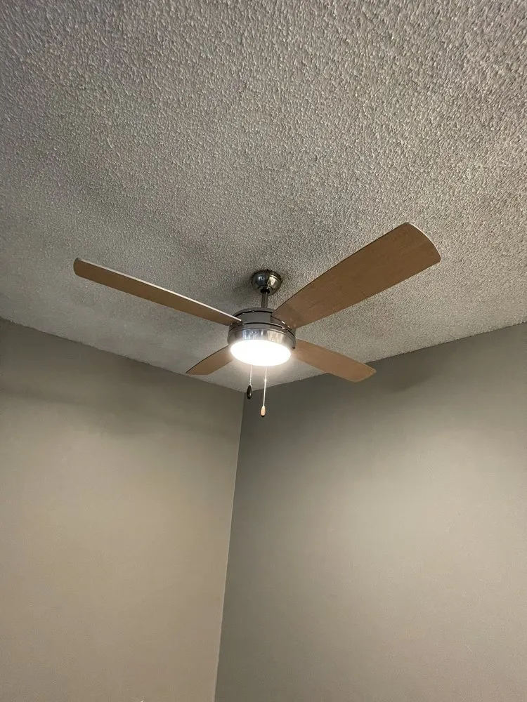 Slide of Rozcoe Handyman