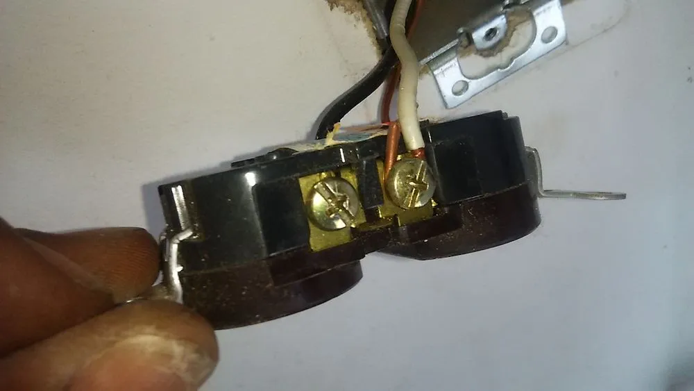 Professional electrical service for homes in emergency electrical service,  by 