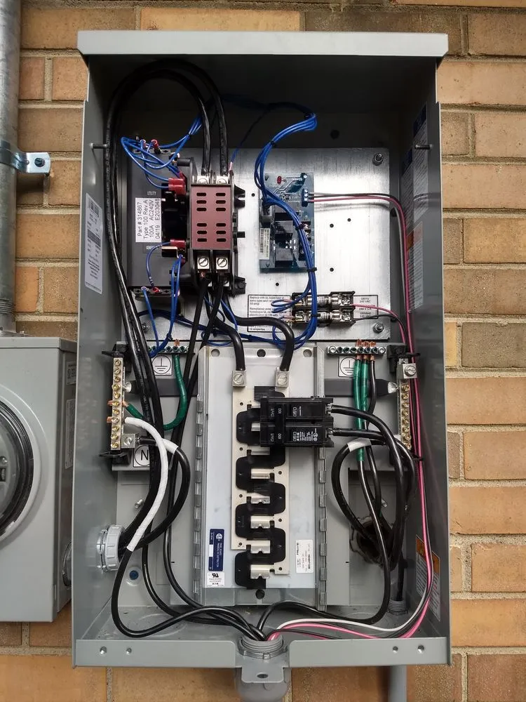 Slide of R&R Electrical & Mechanical