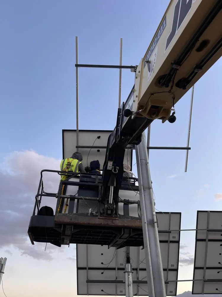 Slide of R&R electrical brothers